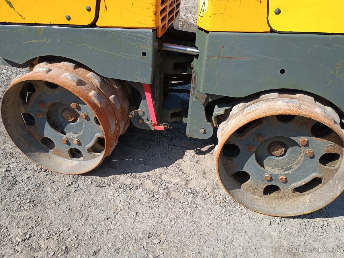 Ježkový valec Wacker Neuson RTX83SC3, RT82 Bomag - 12