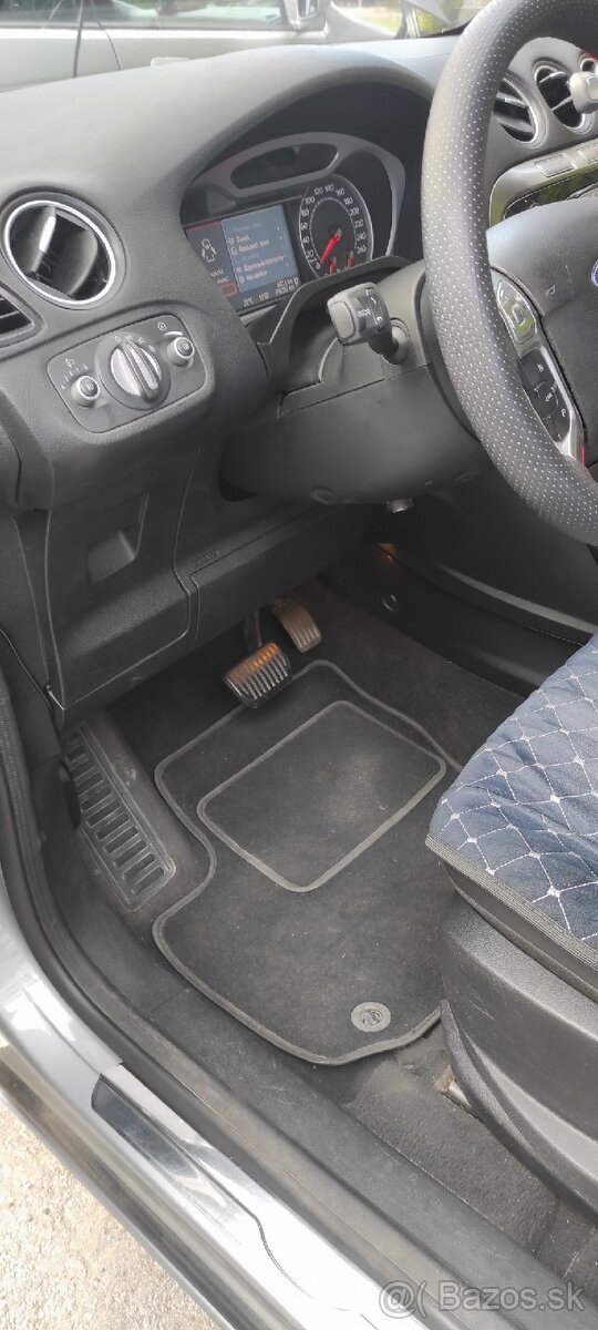 Predám Ford S maxs - 12