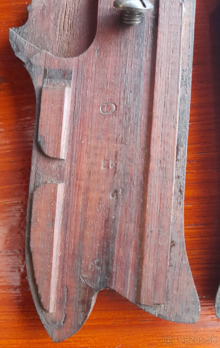 Pištoľ MAUSER P08 LUGER z roku 1915 - 12