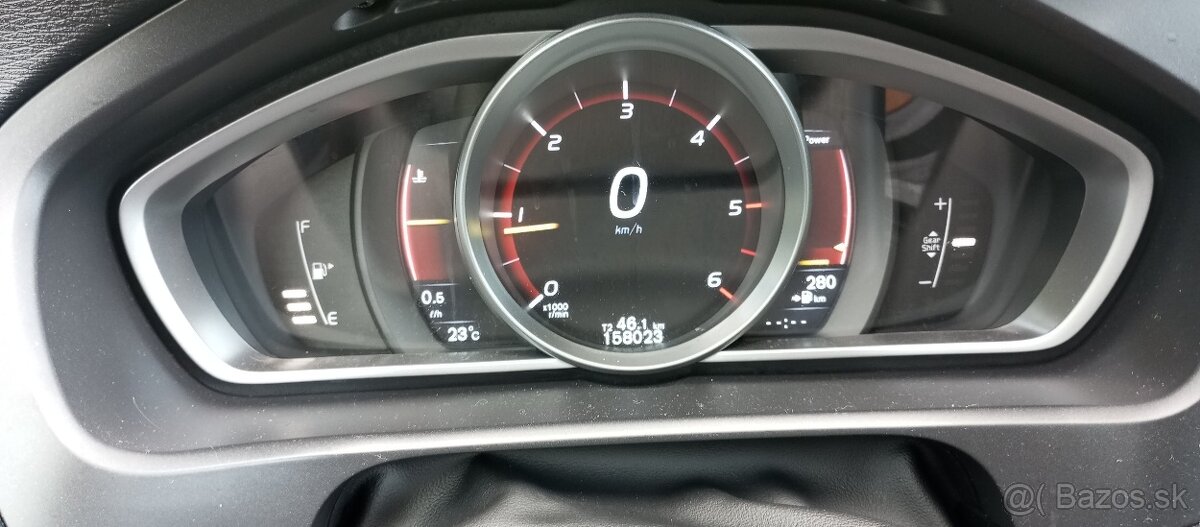 VOLVO V40 D2 ECO KINETIC - 12