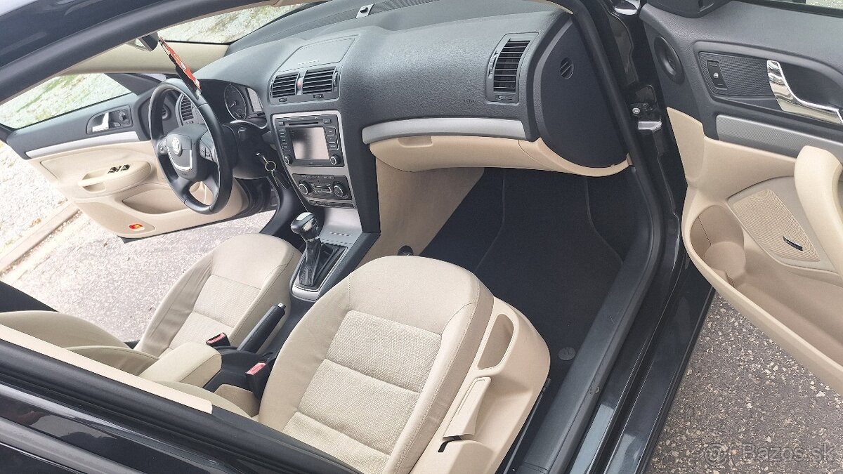 ŠKODA OCTAVIA 1.4 TSI.DSG.SEDAN - 12