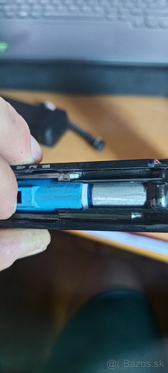 AK-47,AK 74U, hi-capa, výstroj - 12