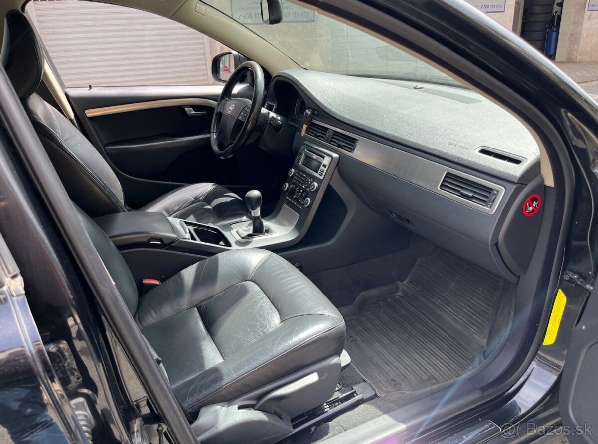 Volvo V70 2.0D MY2009 veškeré ND - 12