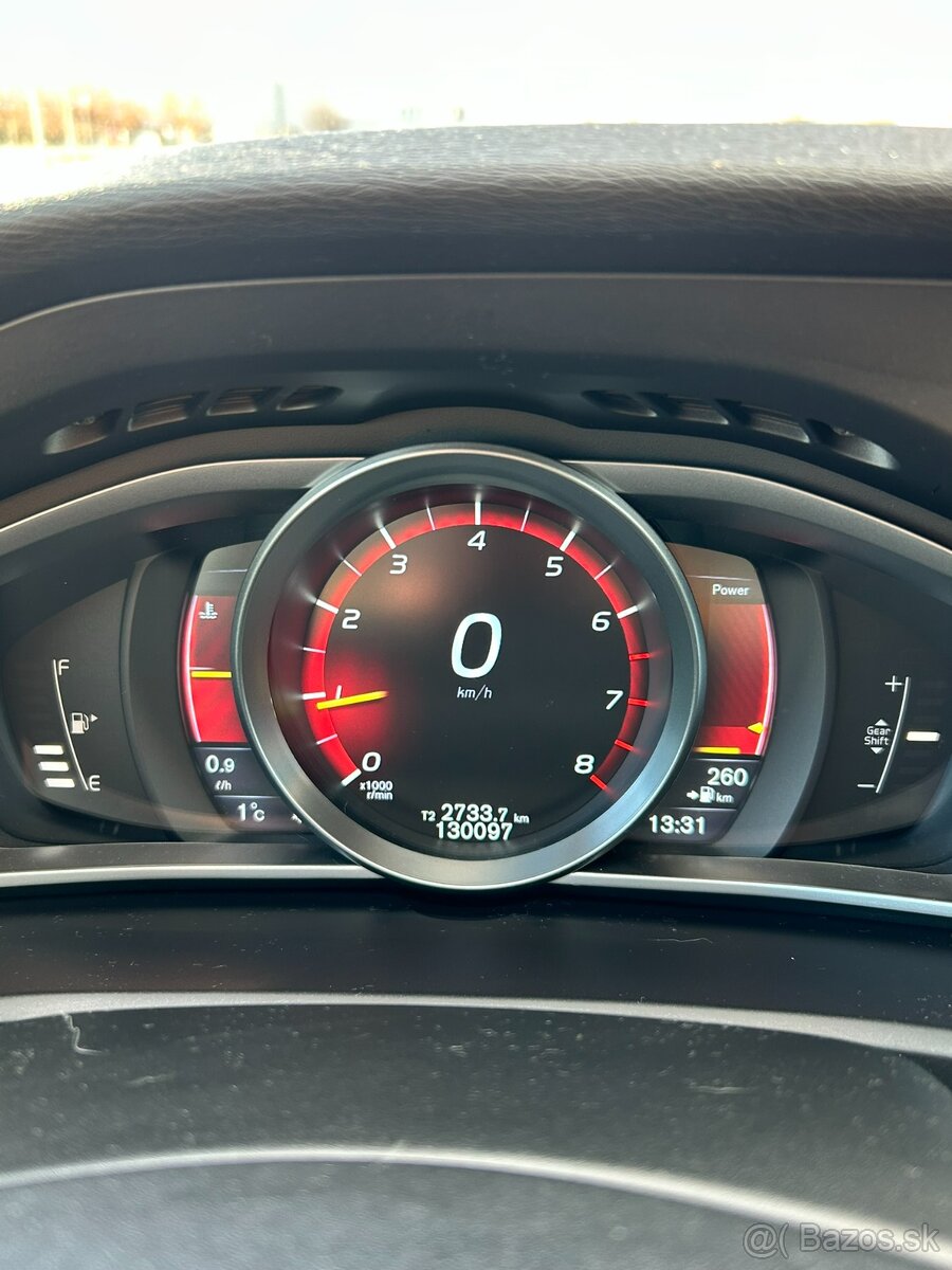 Predám Volvo V40 T2 Edition - 12