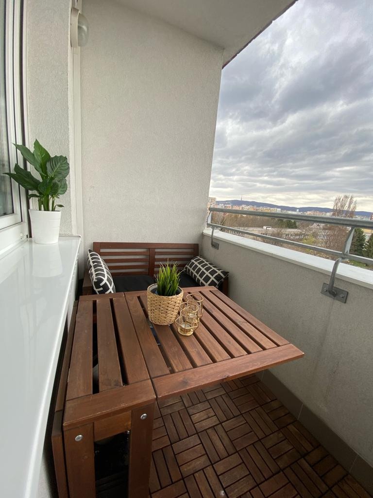 Pekný 4i v Perla Ružinova • 2 státia • Mierová ul • Ružinov - 12