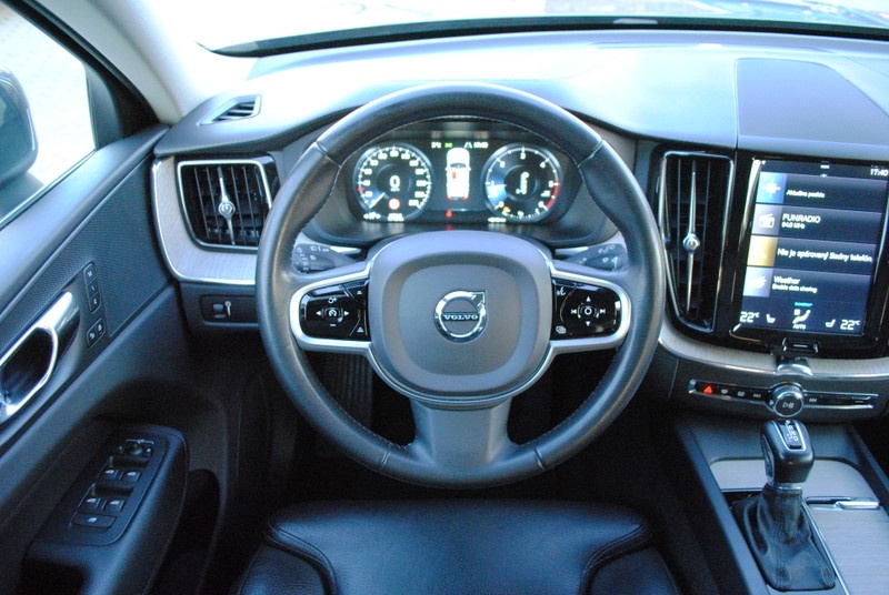 Volvo XC60 D4 Inscription⭐4X4⭐Automat 8st⭐ODPOČET DPH - 12