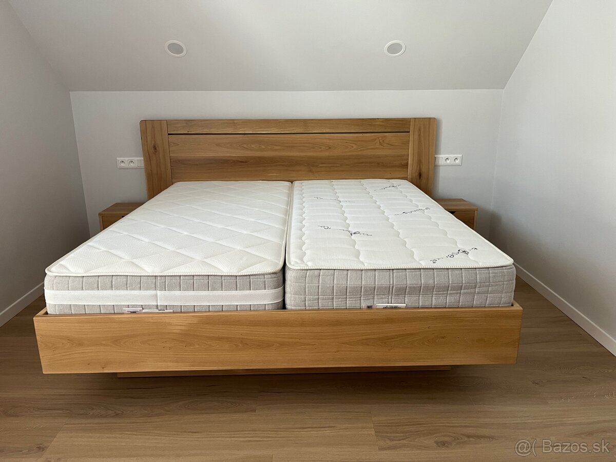 Dubová posteľ s úložným priestorom a stolíkmi - 12