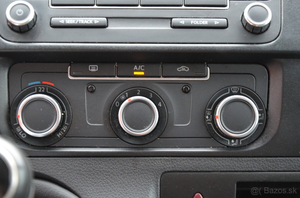 Volkswagen T5 Transporter Shuttle 2.0 TDI - 12