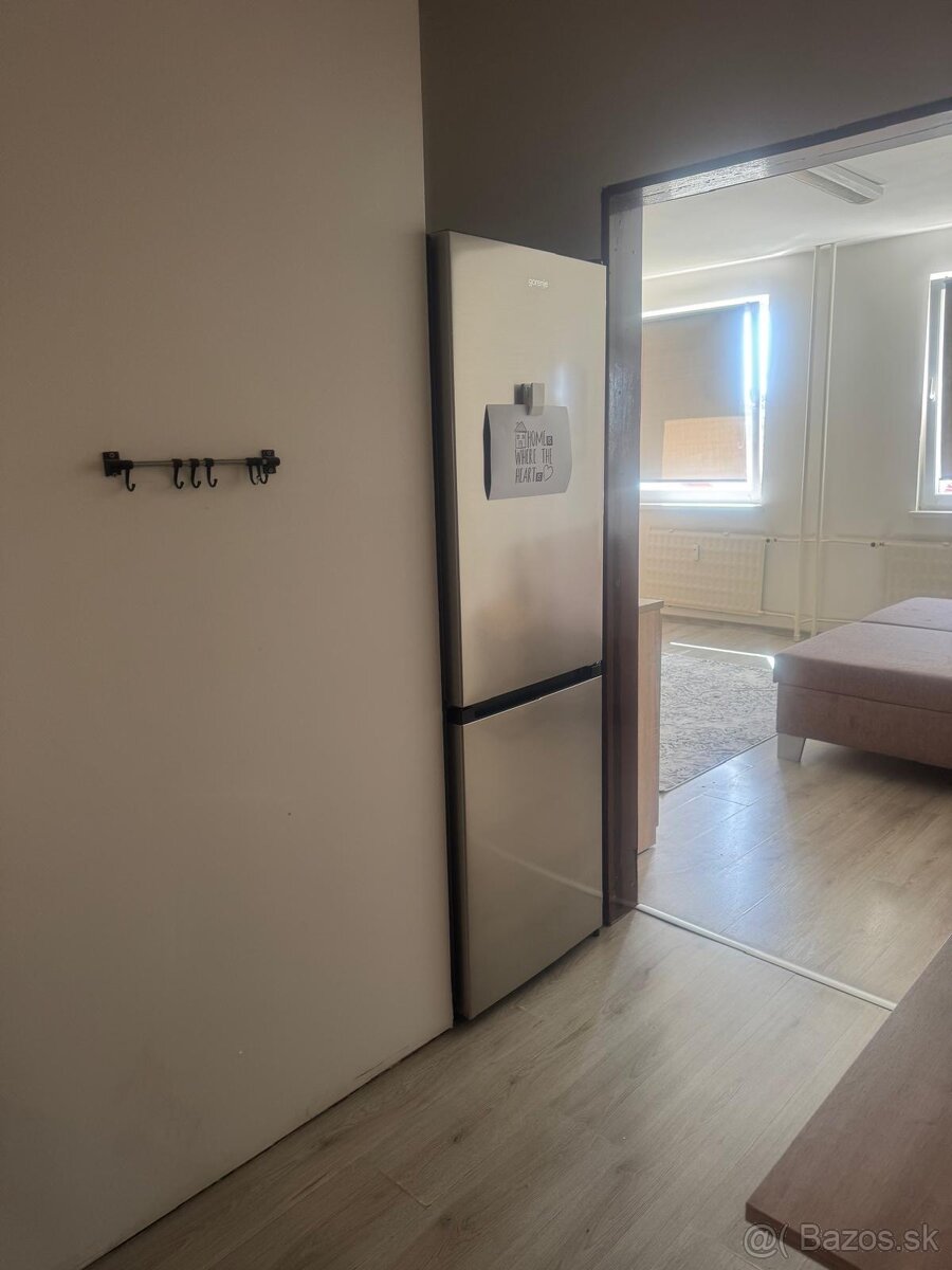 1izbový byt na prenájom v Nových Zámkoch - 12