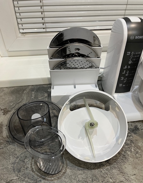 Bosch mum 4855/08 kuchynský robot 600w - 12