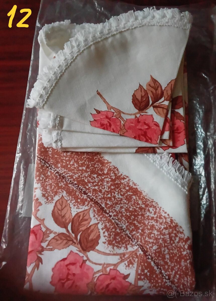Predám obrusy, rôzne motívy - 12
