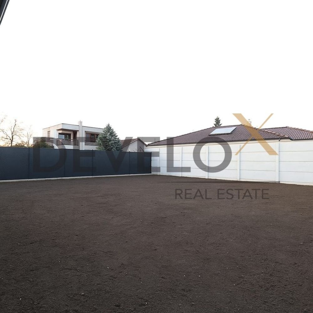 EXKLUZÍVNE Na predaj 4-izbový bungalov – Veľký Grob - 12