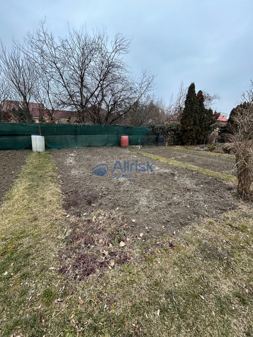 REZERVOVANÝ 3-izbový byt v tehlovej zateplenej bytovke so - 12