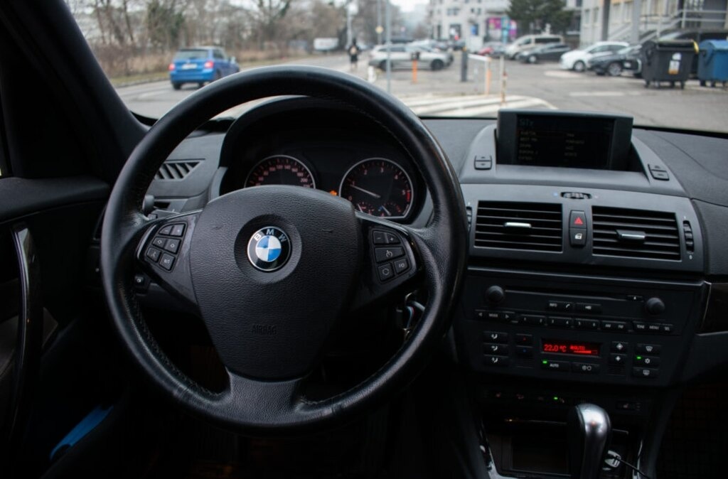 BMW X3 xDrive 2.0d A/T - 12