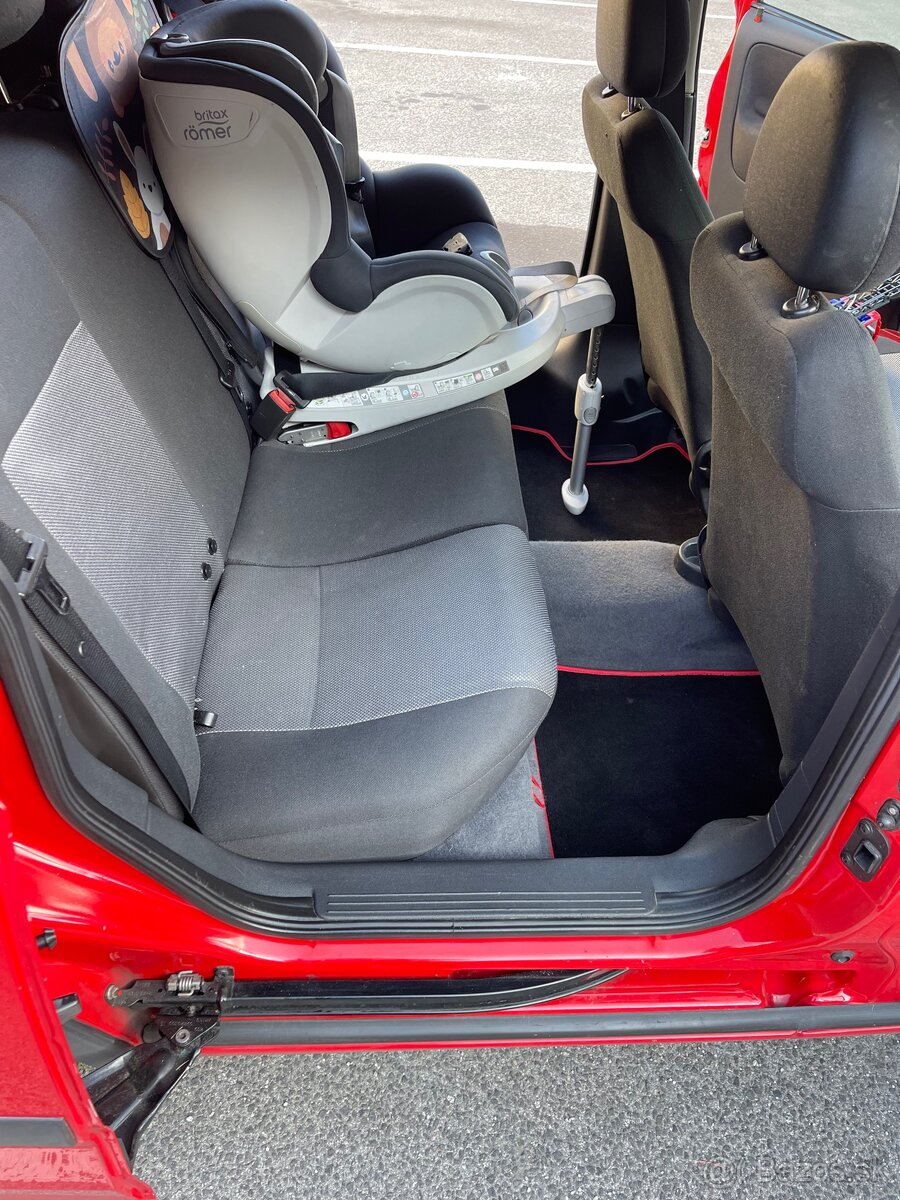 Predam Opel Combo 1.3cdti 2010 - 12