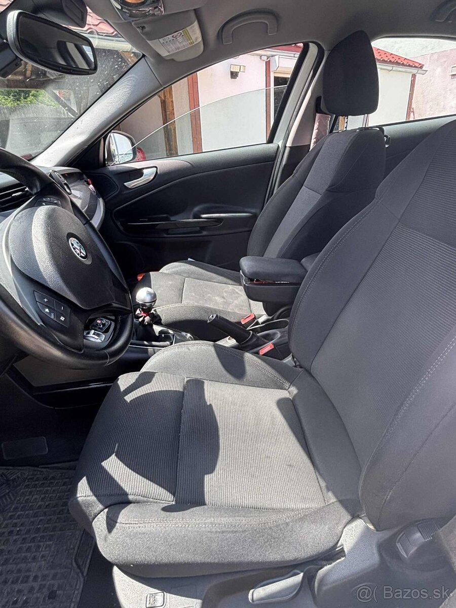 Alfa Romeo Giulietta - 12