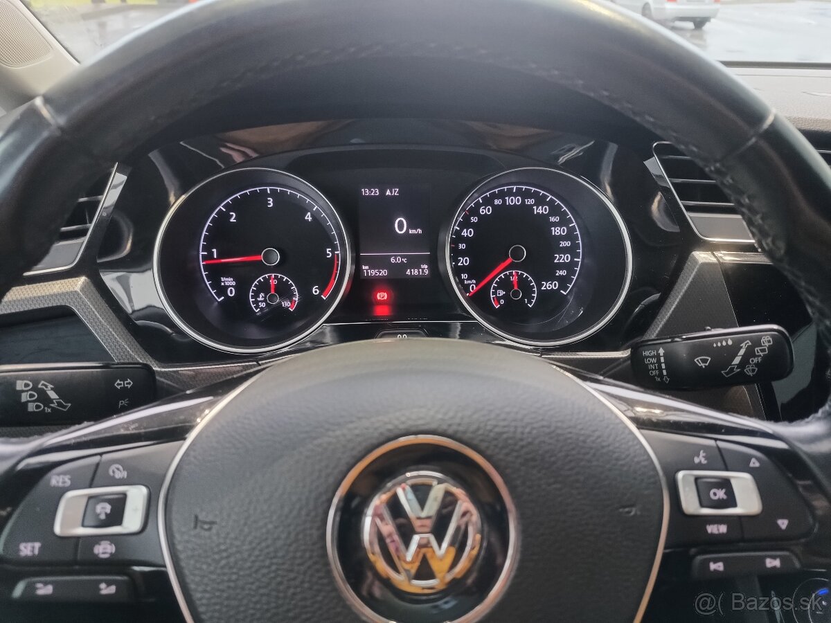 Volkswagen Touran 2.0TDI 110Kw Manuál 119tis km - 12