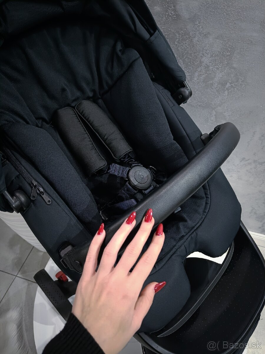 TROJKOMBINÁCIA NAJNOVŠÍ STOKKE XPLORY X ALL BLACK - 12