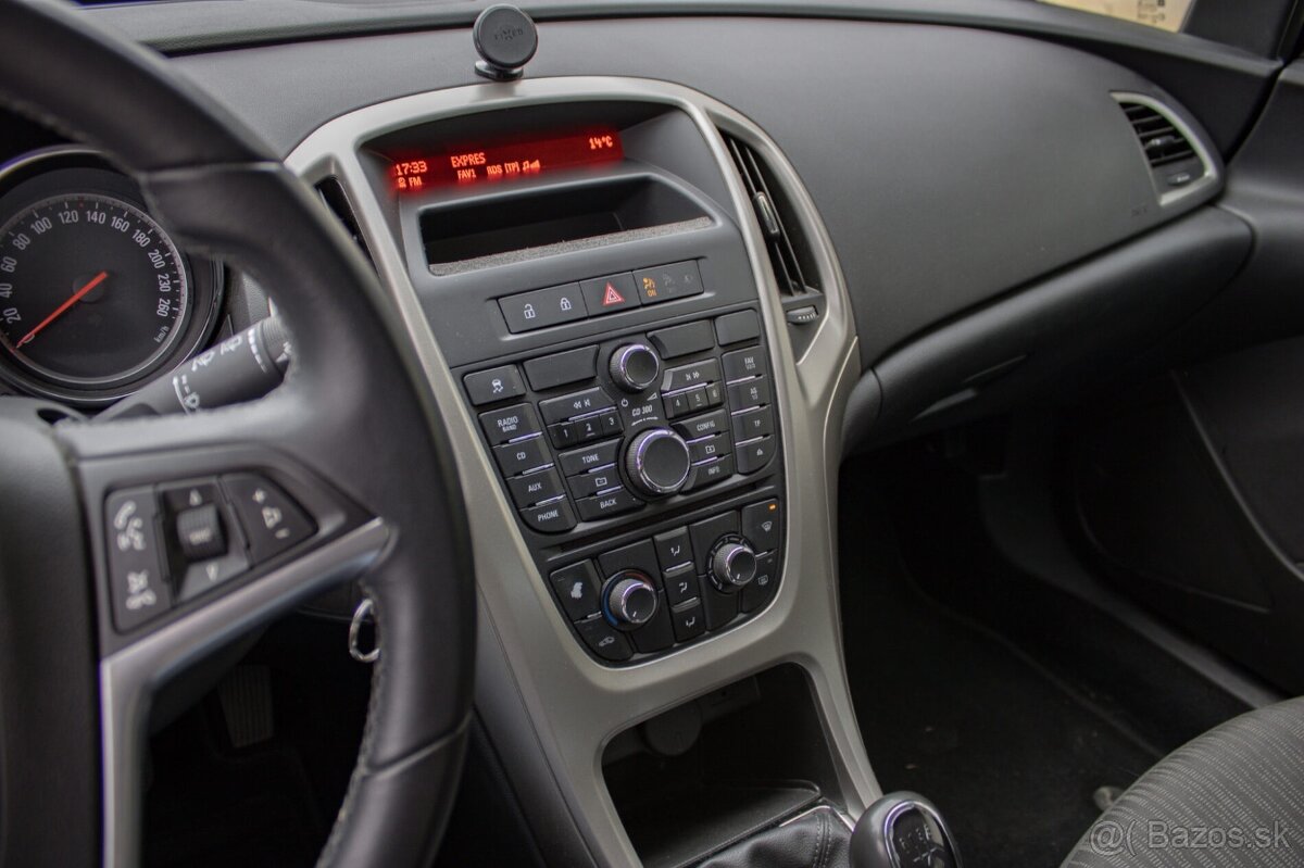 Opel Astra 1.4 74 kW - 12