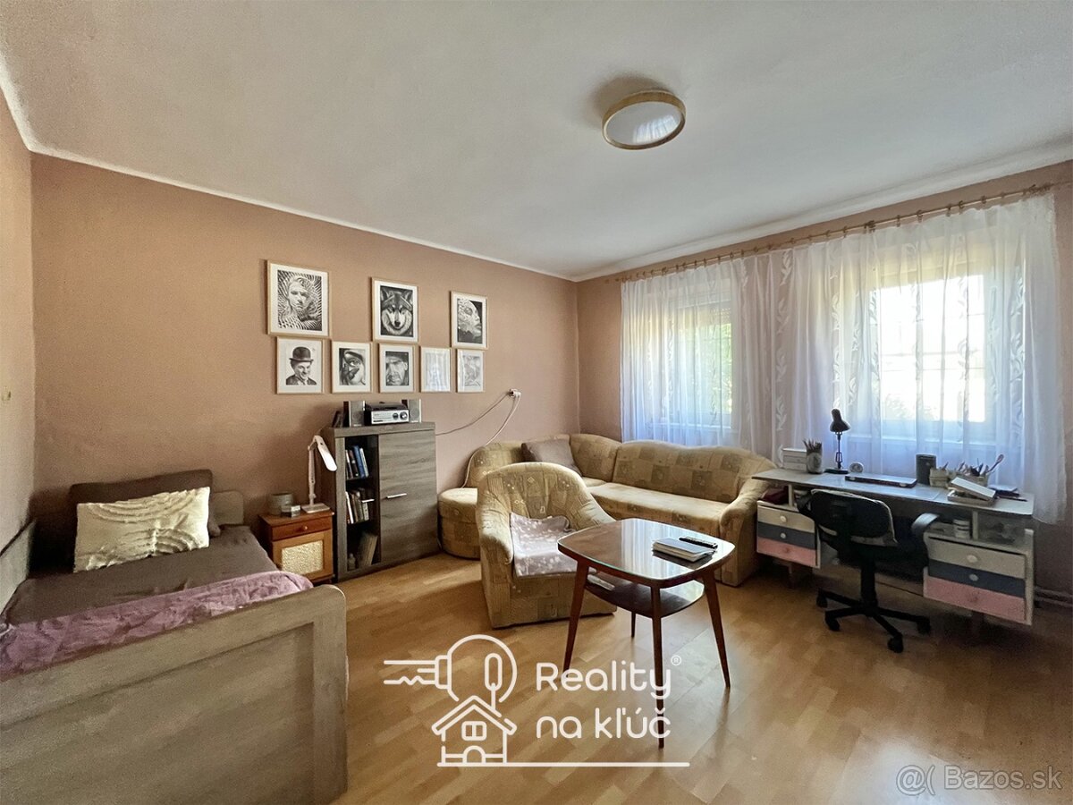 Na predaj 3-izbový rodinný dom s garážou v obci Bánov - 12