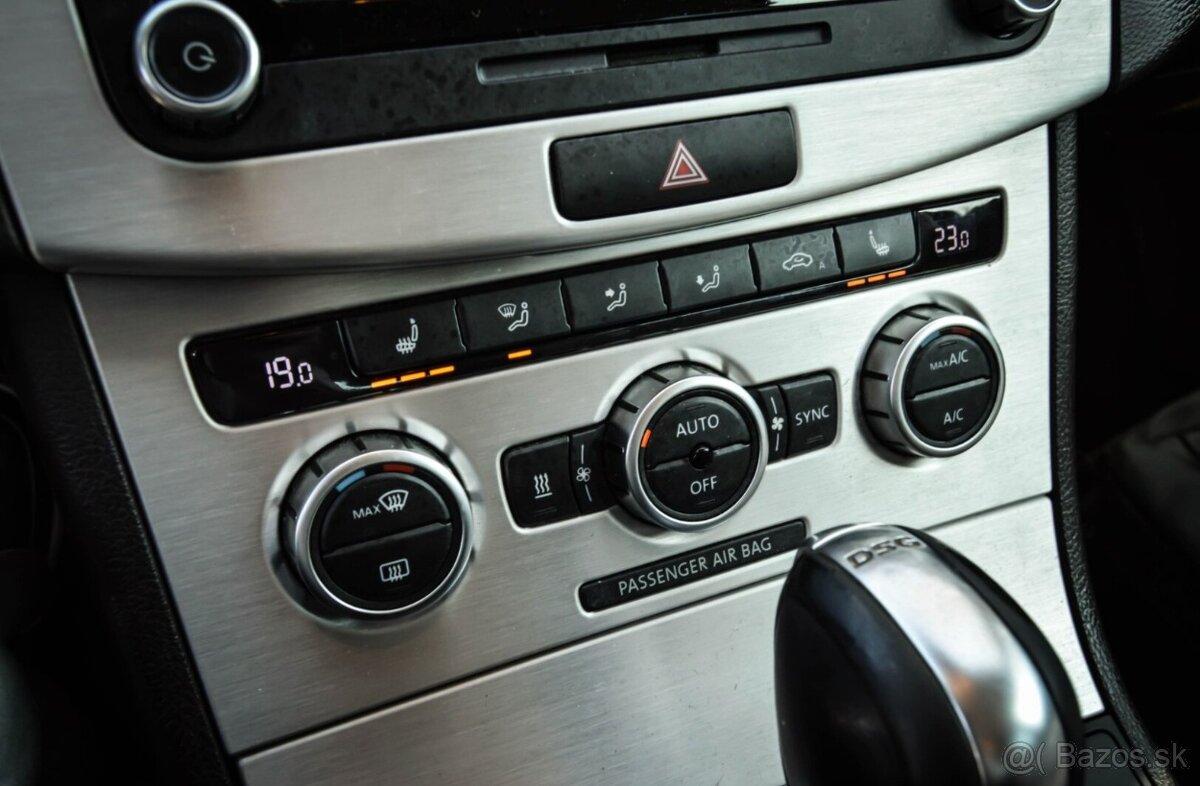 Volkswagen Passat Variant 2.0 TDI BMT Highline DSG - 12