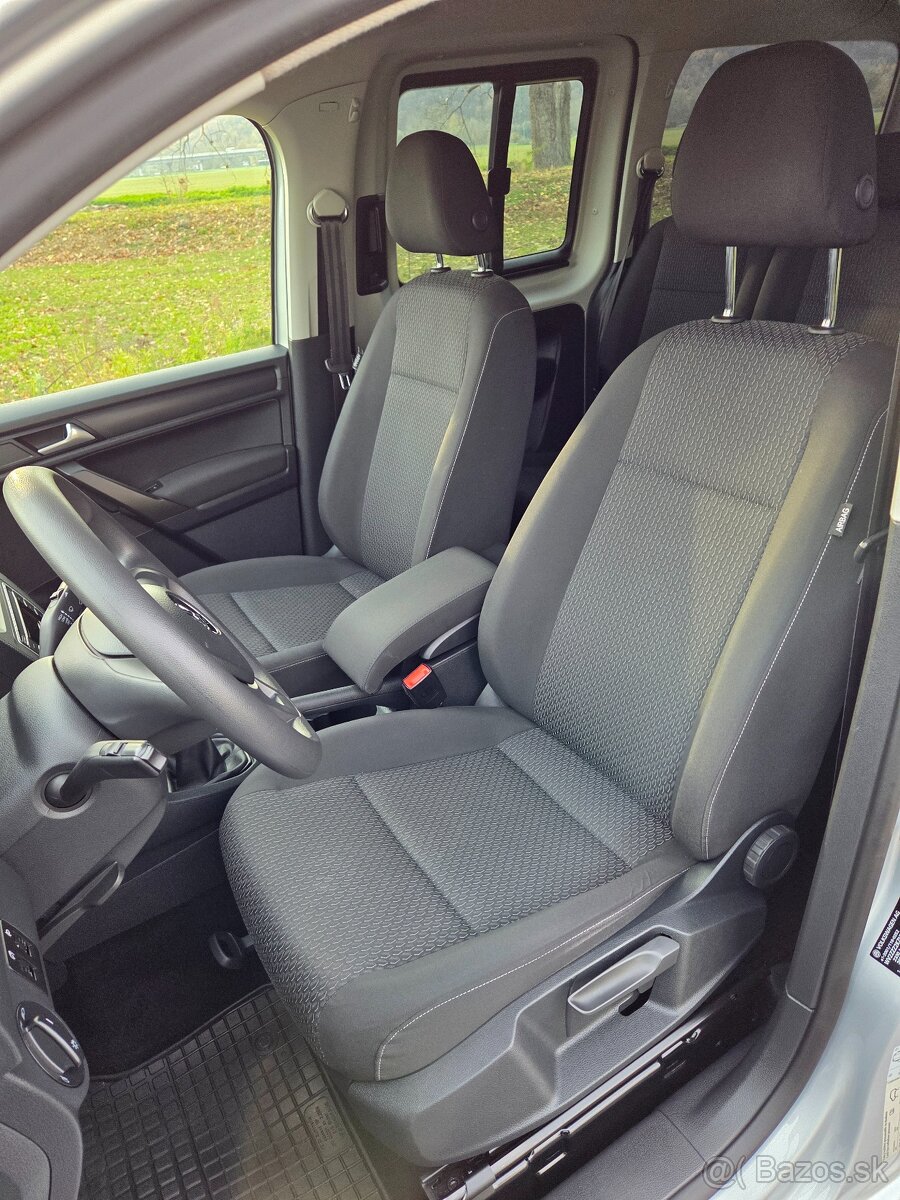 VW Caddy MAXI 7-miest / SK pôvod / 2.0 TDi ŤAŽNÉ-r.v.12-2016 - 12