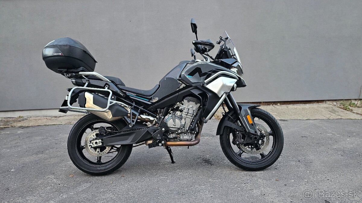 Moto 800MT Touring r.v. 2022 - 12
