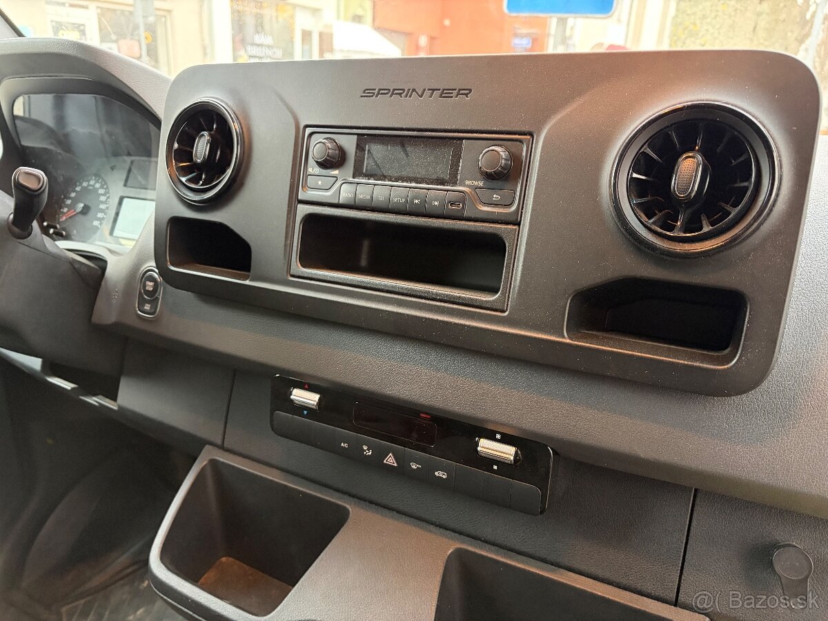 Mercedes e Sprinter 2021 elektricky 85kw(116k) 36.000km - 12