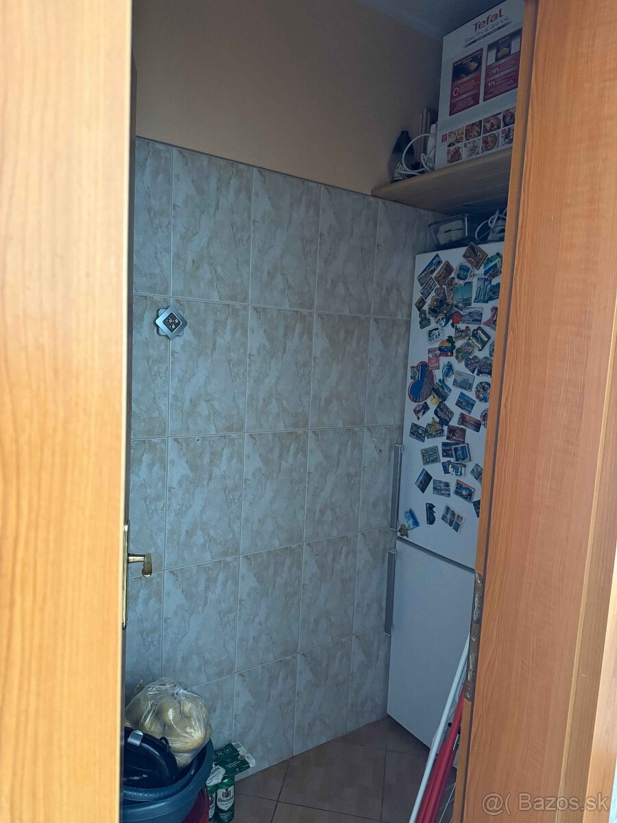 Na predaj: 3-izbový byt - 12