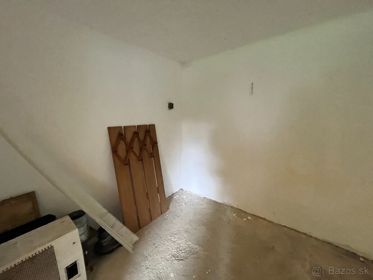 Szuhogy - 3 izbový rodinný dom - 12
