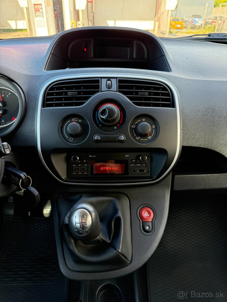 Renault Kangoo dCi 90 66 kW - 12