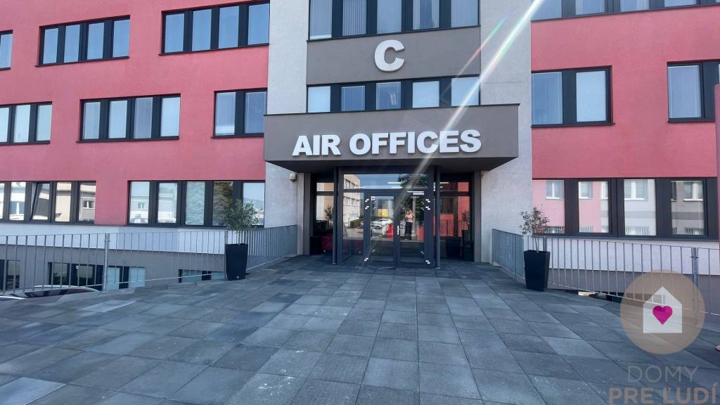 Kancelárie v BA II. pri Avione už od 19 m2, BA. Trnávka, Pes - 12