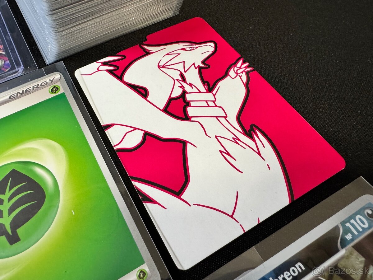 Pokemón MEGA balík (A): 100ks kariet v obaloch s EX + darček - 12