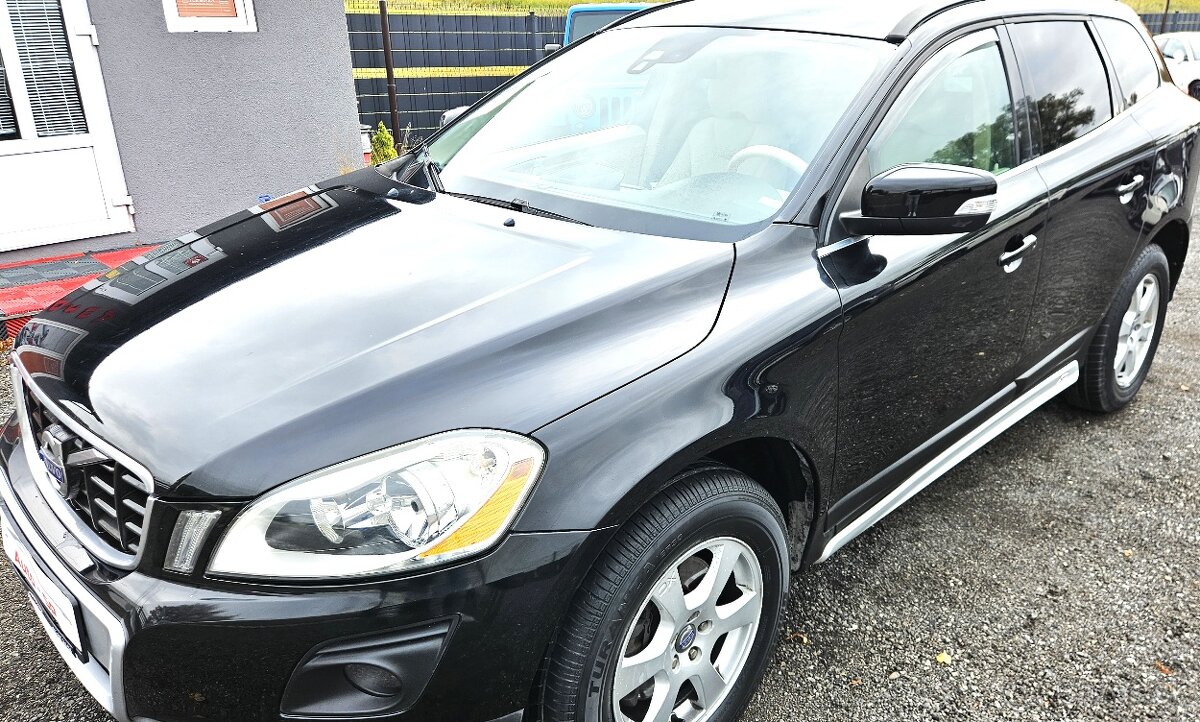 VOLVO XC60 2.4D AT/6 - 12