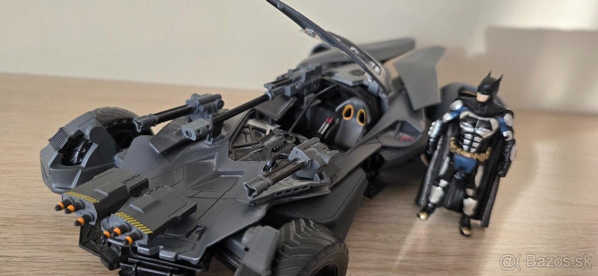 BATMAN JADA kovová kolekcia BATMOBILE, mierka 1:24 - 12