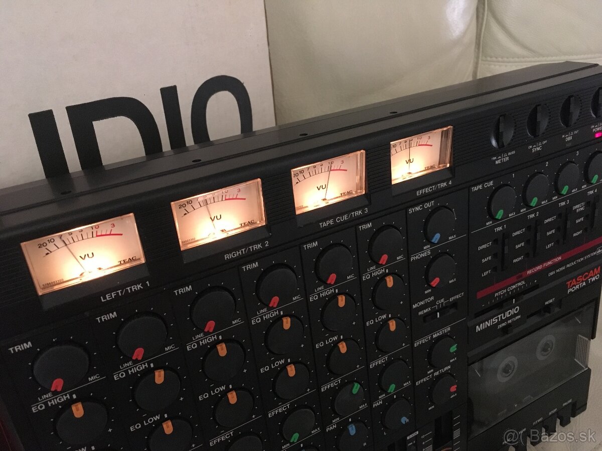 Tascam Portastudio TWO - Balenie, manualy, zdroj, popruh - 12