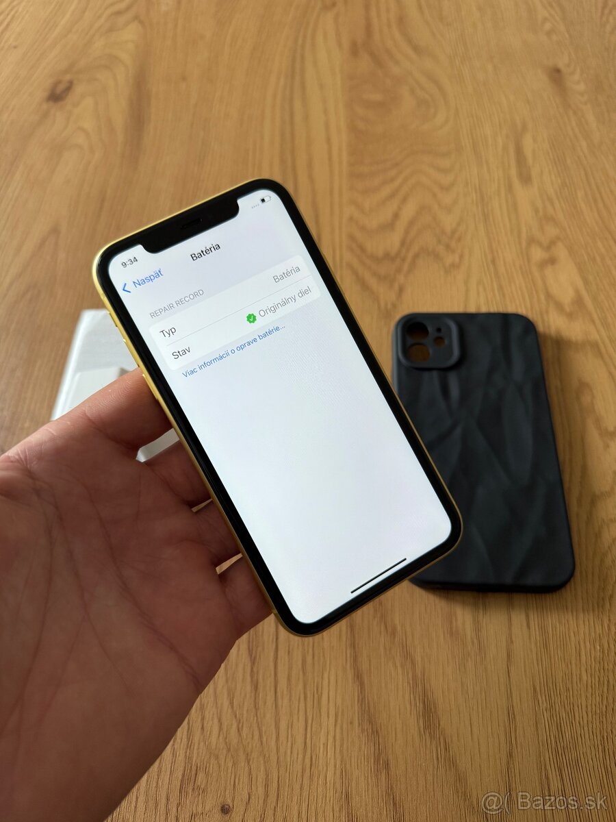 iPhone 11 64 gb Yellow v záruke + príslušenstvo - 12
