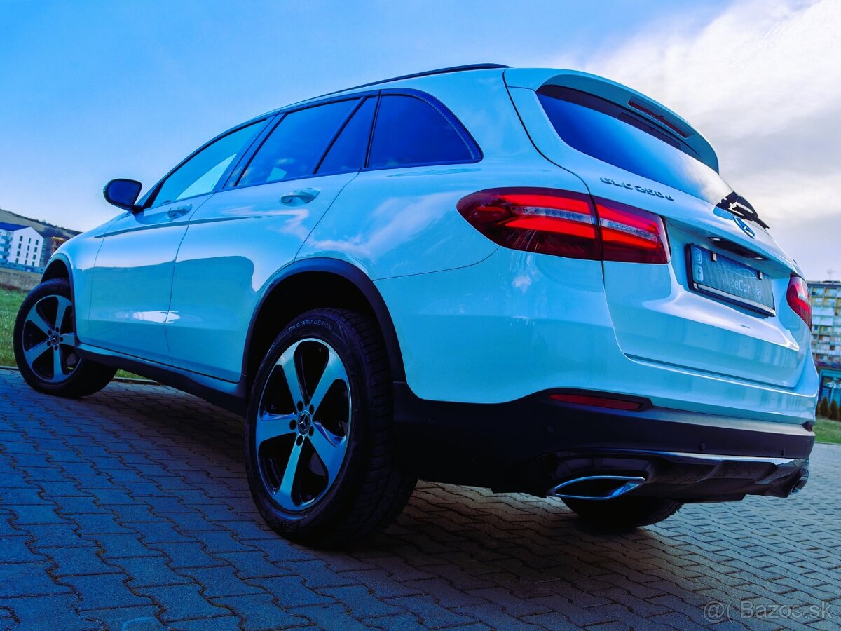 MERCEDES-BENZ GLC 250 D 4MATIC -EXCLUSIVE-SLOVENSKE-NADHERNE - 12