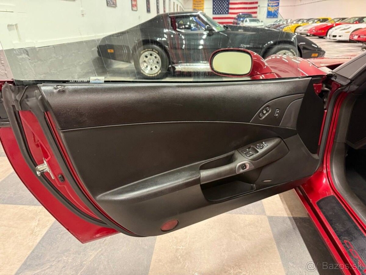 Chevrolet Corvette C6 z roku 2005 - 12