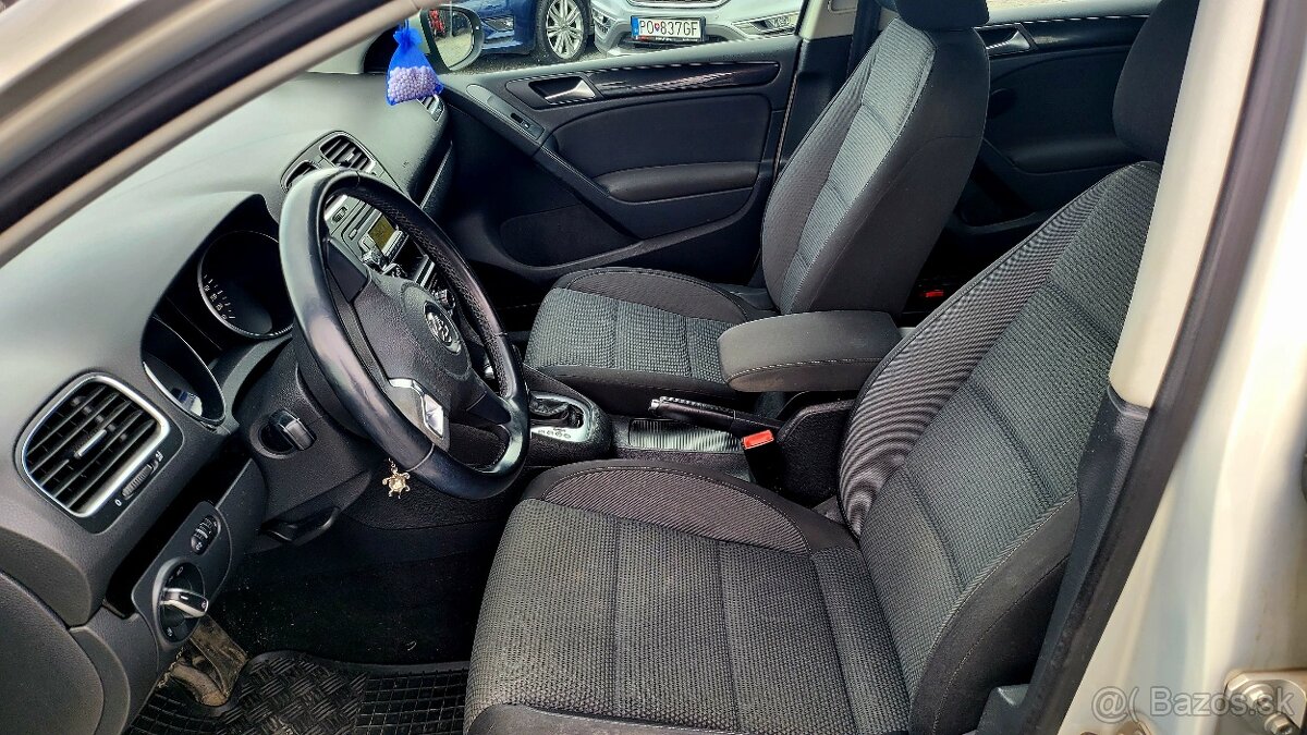 Volkswagen Golf 1.6-75kw Trendline DSG - 12