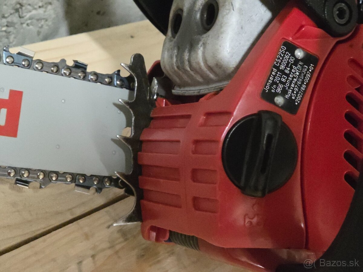 Jonsered CS2250S motorova pila top stav - 12