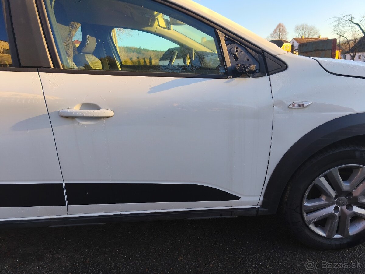 Dacia Jogger 1.0 TCe, 7 míst, 7.394 km - 12