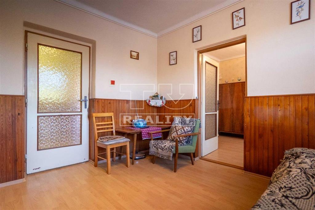 Rezervované Na predaj 4 izbový rodinný dom Malé... - 12