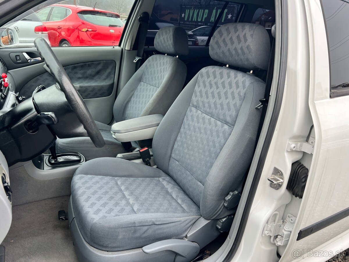 Škoda octavia 1.6 GLX A/T - 12