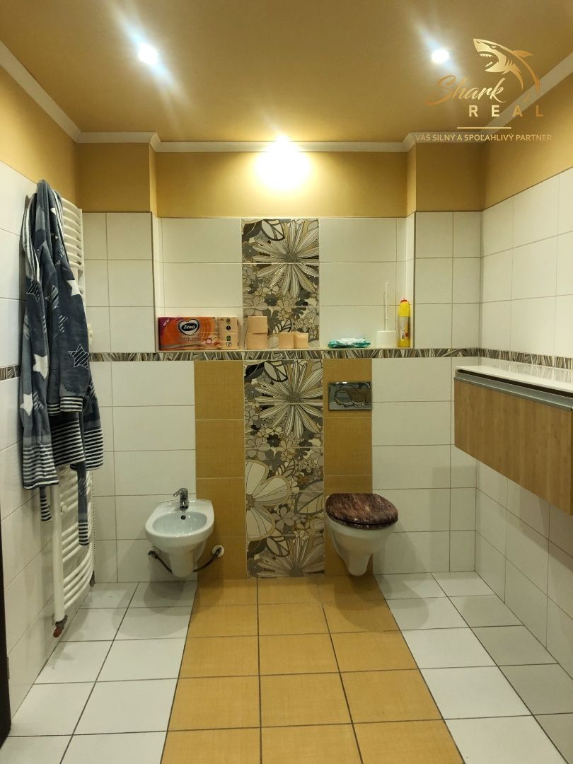 Jedinečná apartmánová nehnutelnosť s bazénom a záhradou - 12