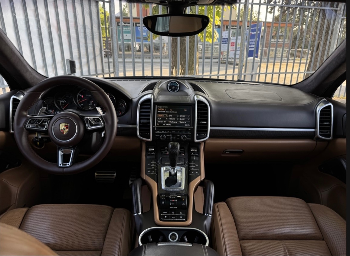 Porsche Cayenne turbo - 12