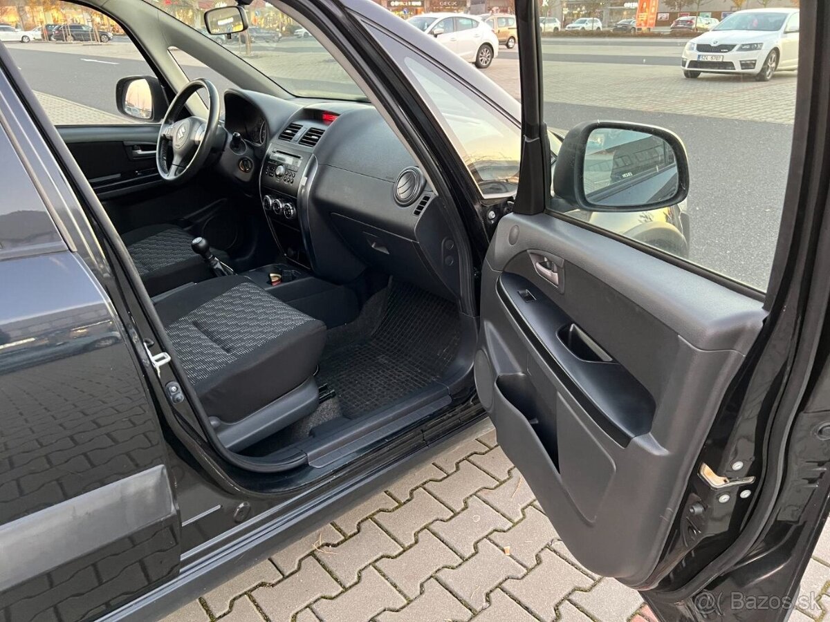 Suzuki SX4 1.6i VVT 79kw koup. ČR - 12