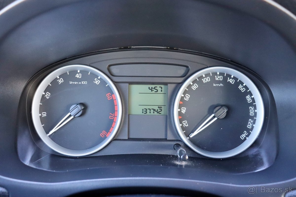 Škoda Fabia 1.4 16V Sport - 12