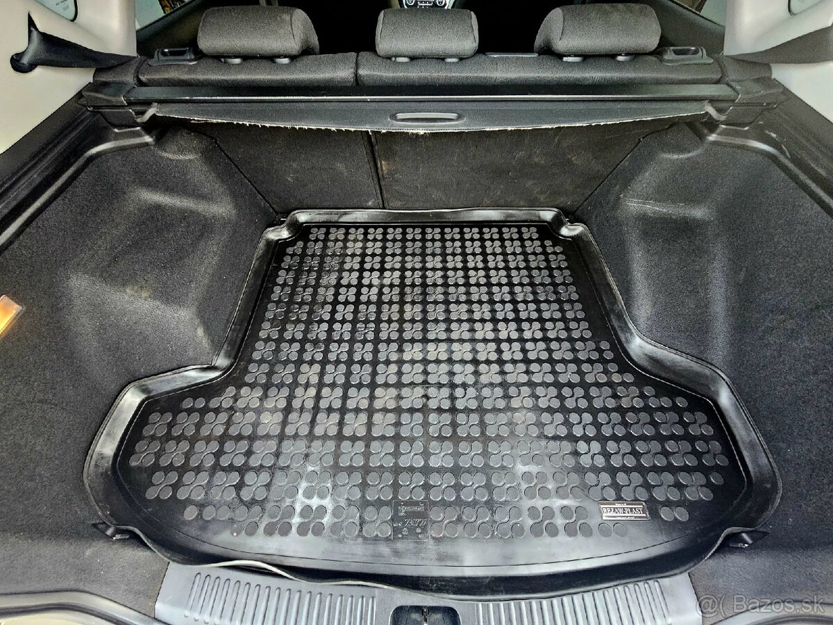 Kia Ceed 1.6 benzín/92kw/184 tis.km - 12