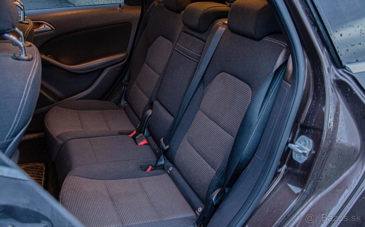 Mercedes-Benz B trieda 180 d - 12